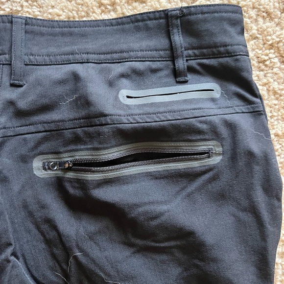 Men’s Lululemon Commute Pant - Picture 3 of 4